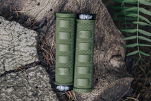 Load image into Gallery viewer, The Farlow Gap Grips