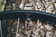 Load image into Gallery viewer, The Shed Wheelset w/ 350DEG Hubs
